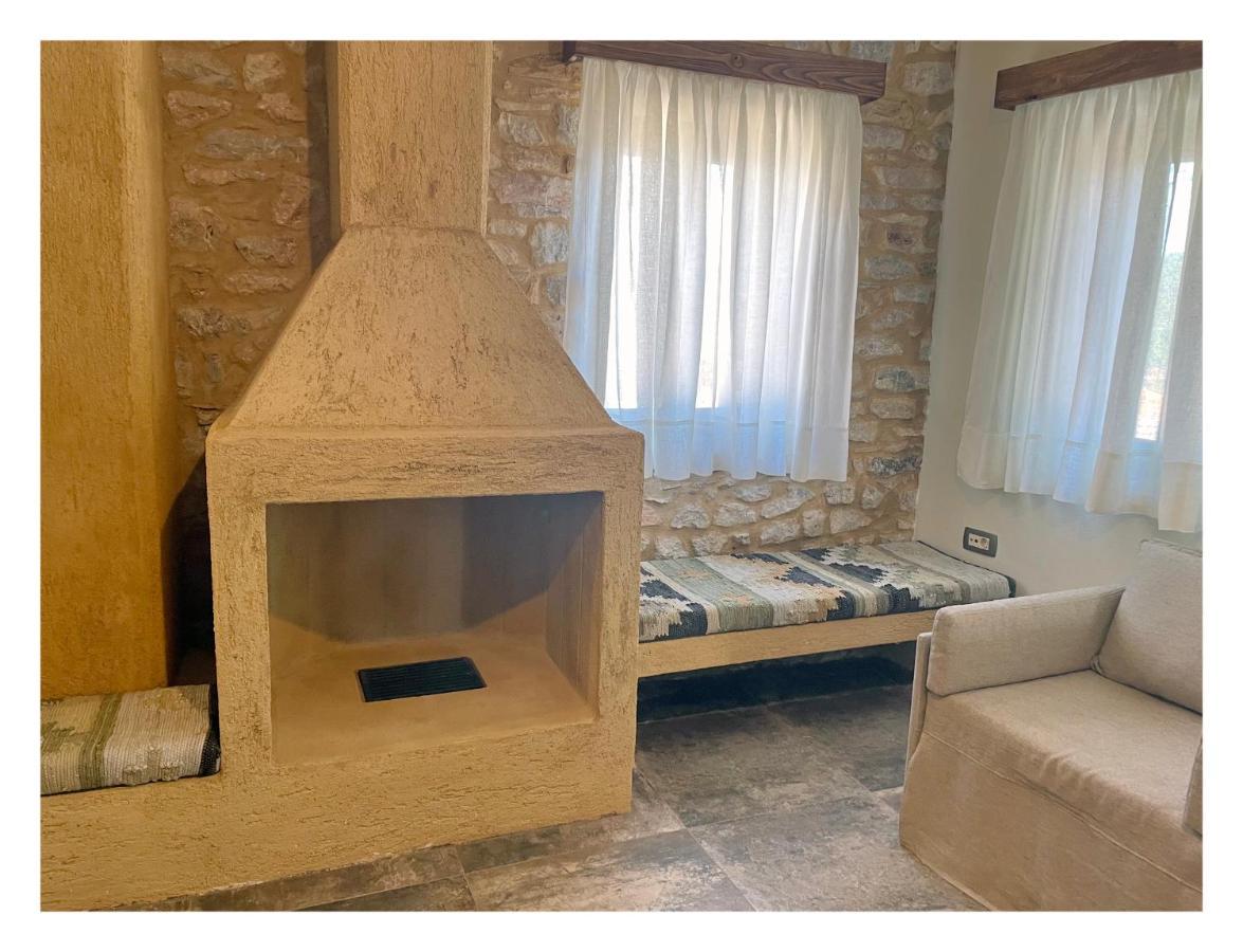 Kesemi Apartment Kalavryta Bagian luar foto